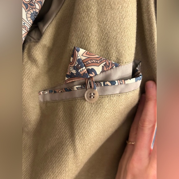 LONDON FOG - Women’s Long Trench Coat with removal inner liner -Tan - Picture 10 of 16